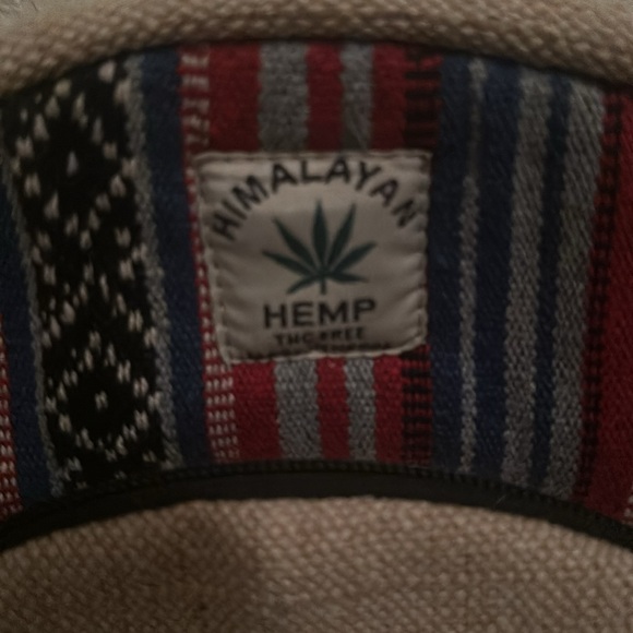 Himalayan Hemp Eco Friendly Backpack - Picture 2 of 5